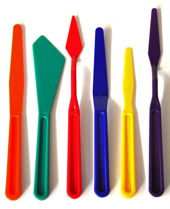 6 Palette Knives in various colours and sizes