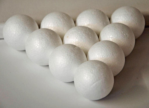 10 polystyrene balls 30mm diameter